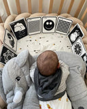 كتاب القماش التفاعلي مونتيسوري (اسود وابيض )