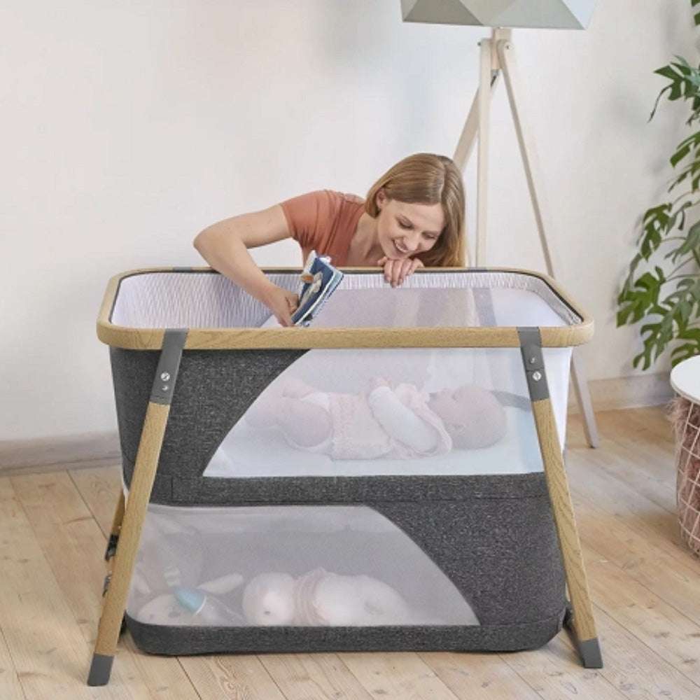 Queen Frog SOFi_ The 4-in-1 Baby Cot for Comfort and Safety Anywhere(ninos)